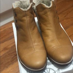 cloud shoes excellent condition